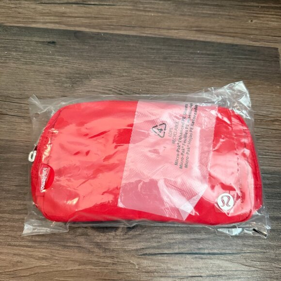 NWT Lululemon Everywhere Belt Bag *Wordmark* - Red - Picture 9 of 9
